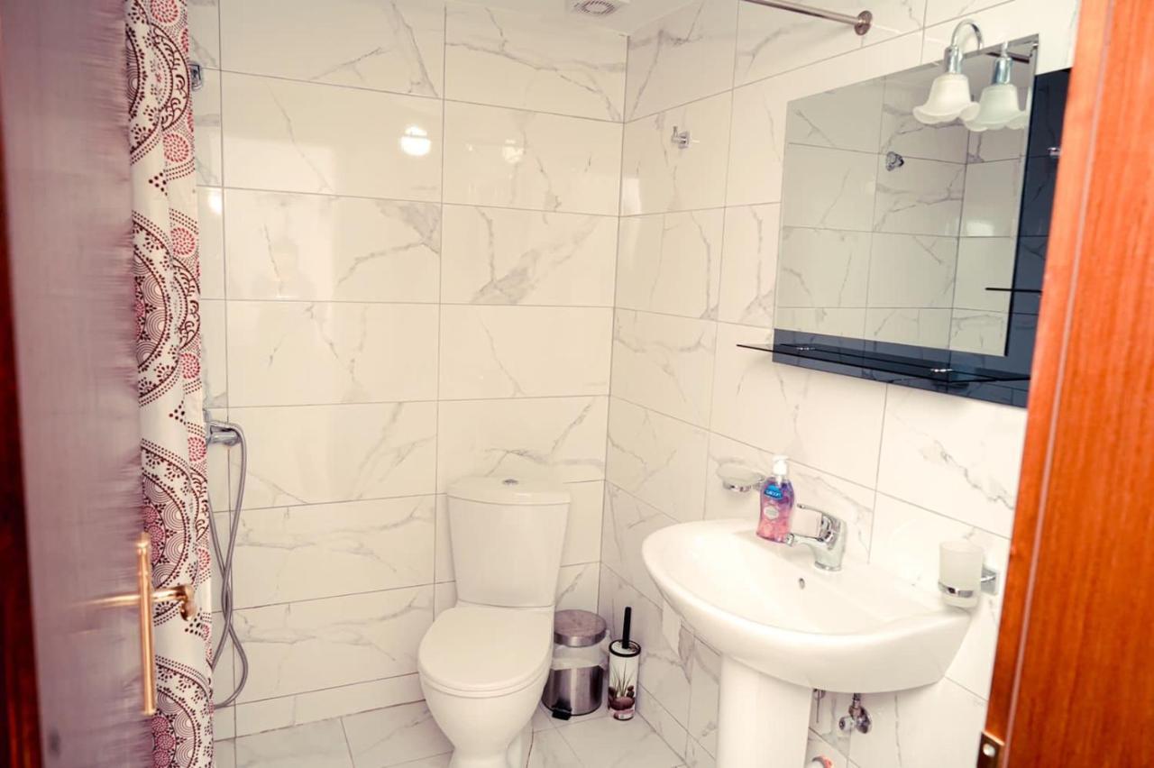 Cico Hostel &Private Room Gjirokastër المظهر الخارجي الصورة