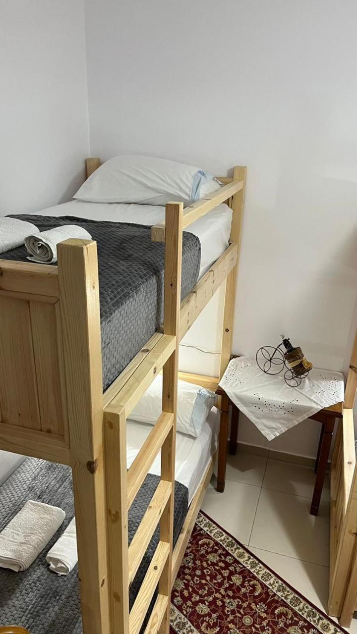 Cico Hostel &Private Room Gjirokastër المظهر الخارجي الصورة