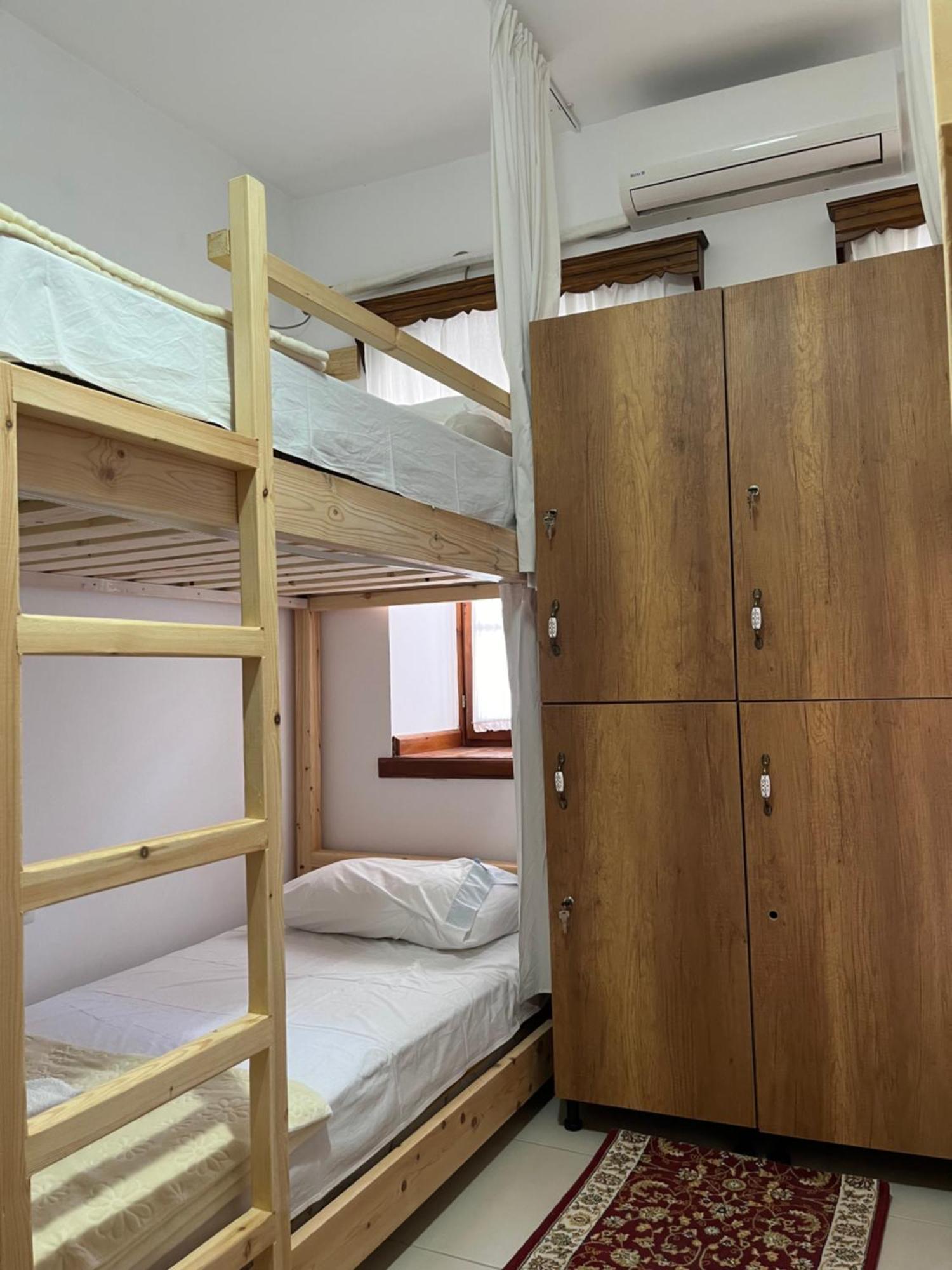 Cico Hostel &Private Room Gjirokastër المظهر الخارجي الصورة